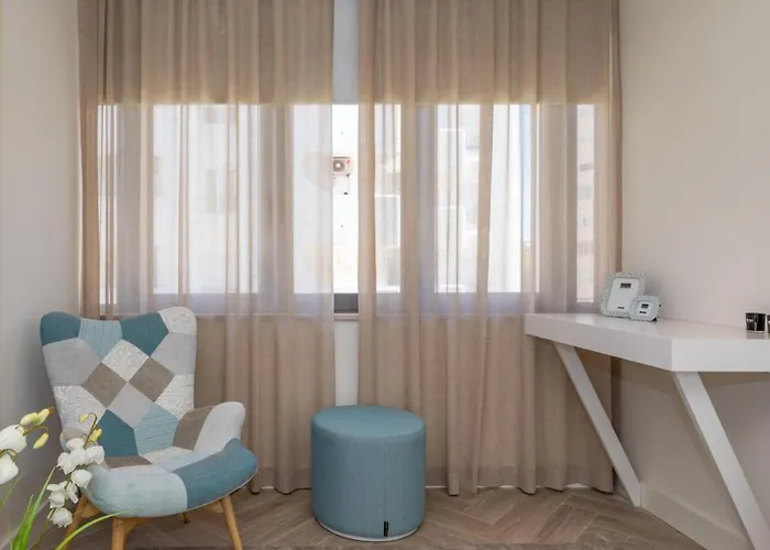 Stunning Картейра